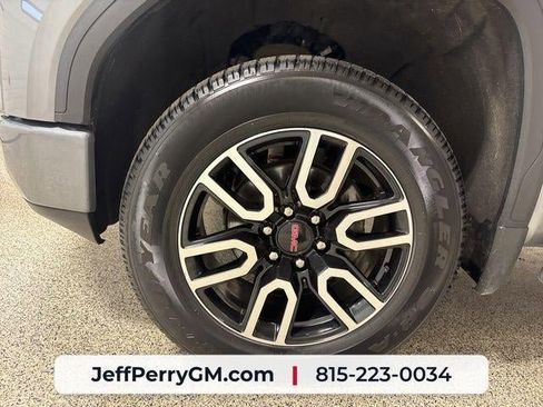 Used 2021 GMC Sierra 1500 AT4 w/ AT4 Value Package AWD/4WD image 35