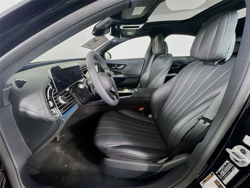 New 2026 Mercedes-Benz E 450 4MATIC Sedan image 19
