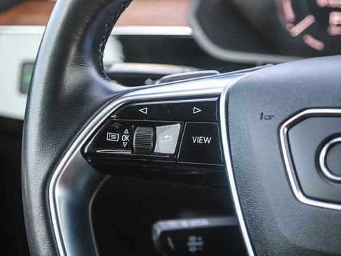 Used 2022 Audi e-tron Premium image 13