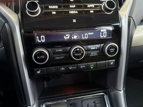 Used 2022 Subaru Ascent Limited w/ Technology Package AWD/4WD image 28