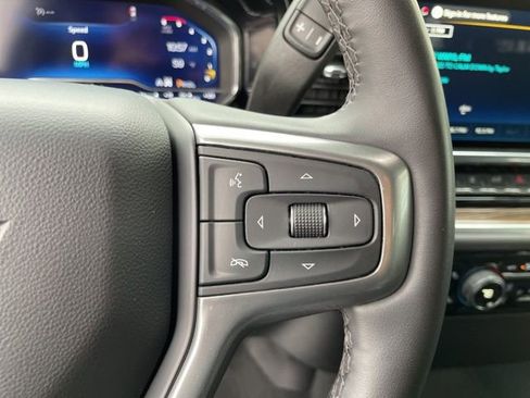 Used 2025 Chevrolet Silverado 2500 LT w/ Convenience Package AWD/4WD image 19
