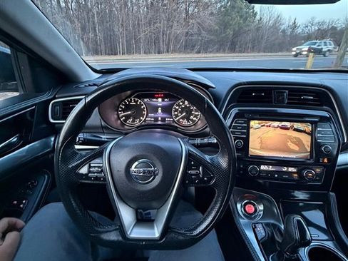 Used 2022 Nissan Maxima SV w/ Floor Mat Group image 12