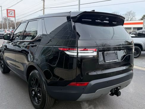 Used 2019 Land Rover Discovery SE image 5