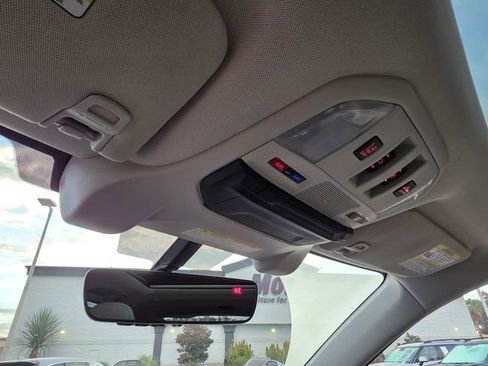 Used 2020 Subaru Ascent Limited w/ Technology Package image 43