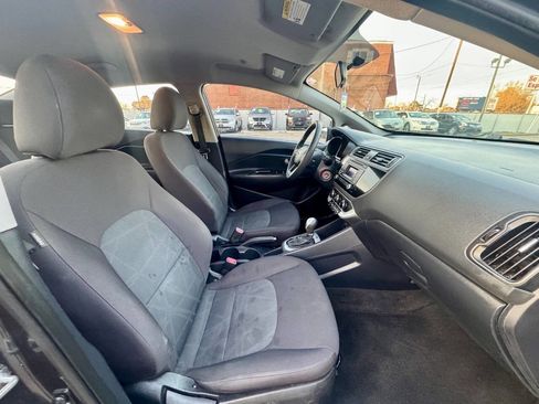 Used 2016 Kia Rio LX image 11