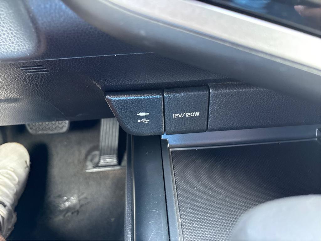 Used 2019 Toyota Camry LE FWD image 38