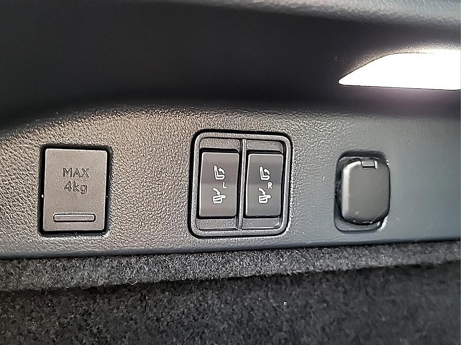 Used 2024 Lexus RX 350 AWD w/ Convenience Package image 31