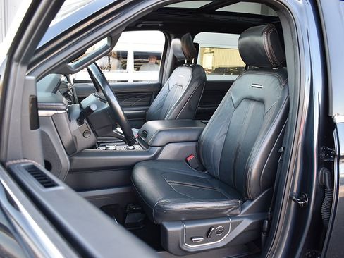 Used 2022 Ford Expedition Max Platinum image 5