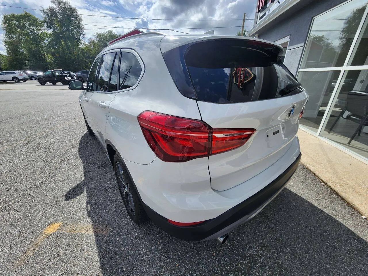 Used 2018 BMW X1 xDrive28i AWD/4WD image 7