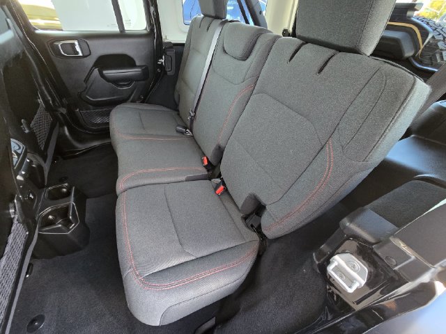Certified 2025 Jeep Wrangler Unlimited Rubicon w/ Convenience Group AWD/4WD image 22