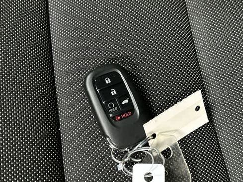 Used 2026 Honda CR-V EX image 31