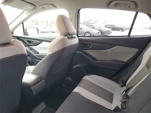 Used 2019 Subaru Crosstrek 2.0i Premium image 9