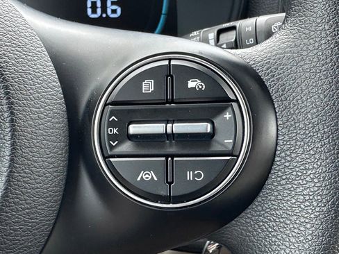 Used 2025 Kia Soul LX image 22