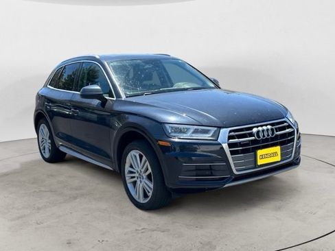 Used 2018 Audi Q5 2.0T Premium Plus w/ Premium Plus Package AWD/4WD image 3