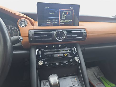 Used 2024 Lexus IS 300 w/ Comfort Package RWD image 19