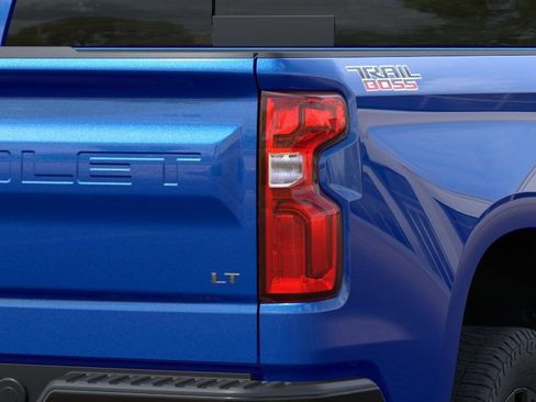 New 2025 Chevrolet Silverado 1500 LT Trail Boss w/ Convenience Package II AWD/4WD image 11