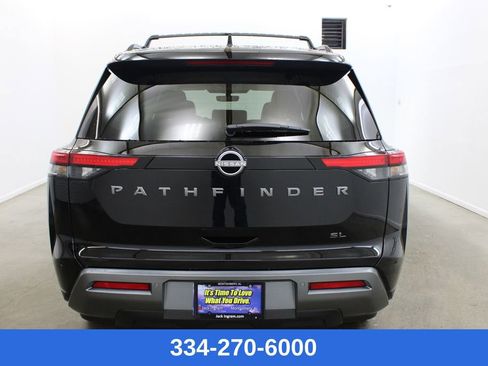 New 2026 Nissan Pathfinder SL image 3