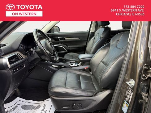 Used 2022 Kia Telluride EX w/ EX Premium Package image 11