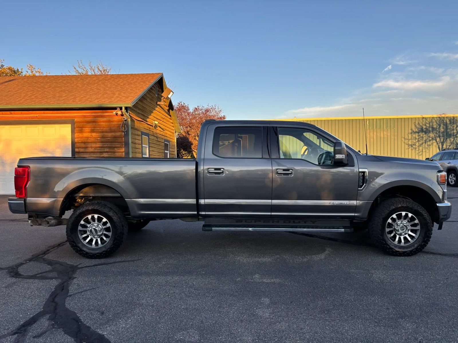 Used 2022 Ford F350 Lariat AWD/4WD image 9