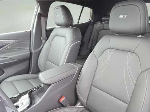 New 2026 Buick Envista Sport Touring w/ Studio Series image 28