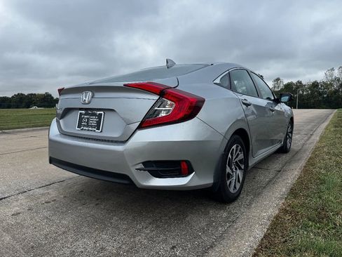 Used 2017 Honda Civic EX image 6
