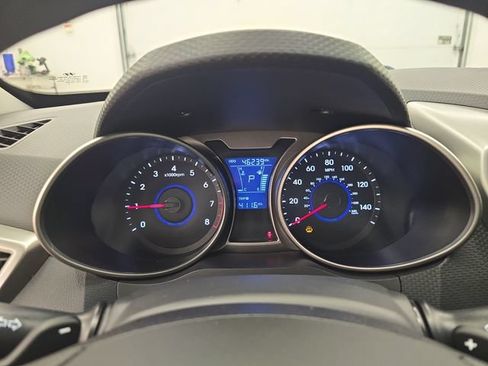Used 2016 Hyundai Veloster FWD image 24