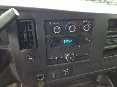 Used 2013 Chevrolet Express 3500 image 14