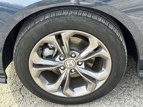 Used 2024 Honda Accord EX image 11