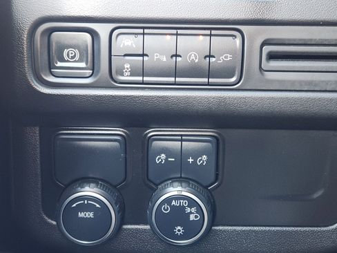 Used 2021 Chevrolet Tahoe Premier w/ Texas Edition image 22