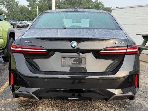 Used 2024 BMW 540i xDrive w/ M Sport Package AWD/4WD image 3