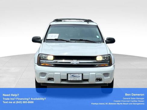 Used 2005 Chevrolet TrailBlazer LS w/ LS Preferred Equipment Group RWD image 2