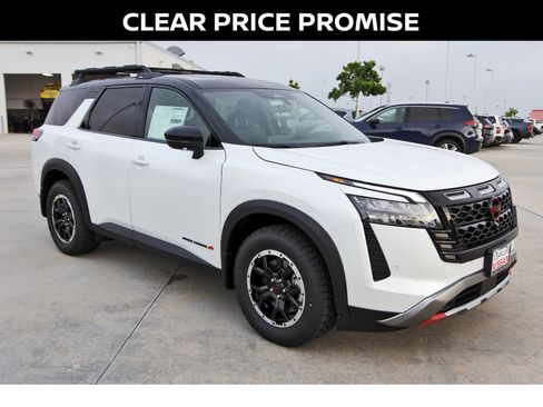 New 2026 Nissan Pathfinder Rock Creek AWD/4WD image 9