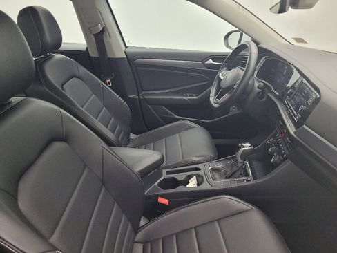 Used 2022 Volkswagen Jetta SE image 21