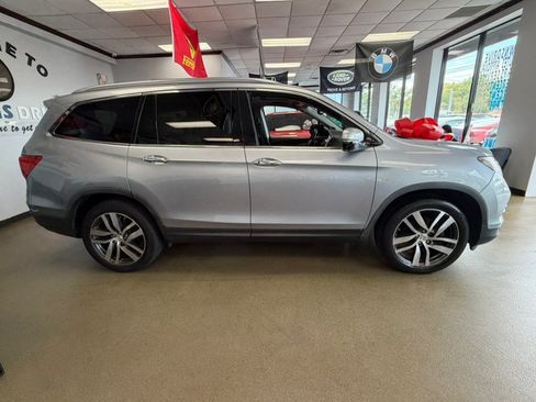Used 2018 Honda Pilot Elite image 17