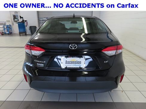 Used 2024 Toyota Corolla LE image 12