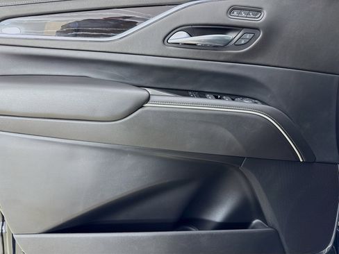 Used 2021 Cadillac Escalade ESV Sport w/ Driver Assist Tech Package image 18