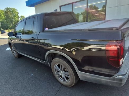 Used 2017 Honda Ridgeline Sport image 4