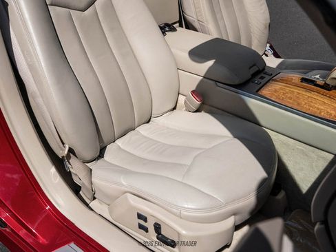 Used 2005 Cadillac XLR RWD image 31