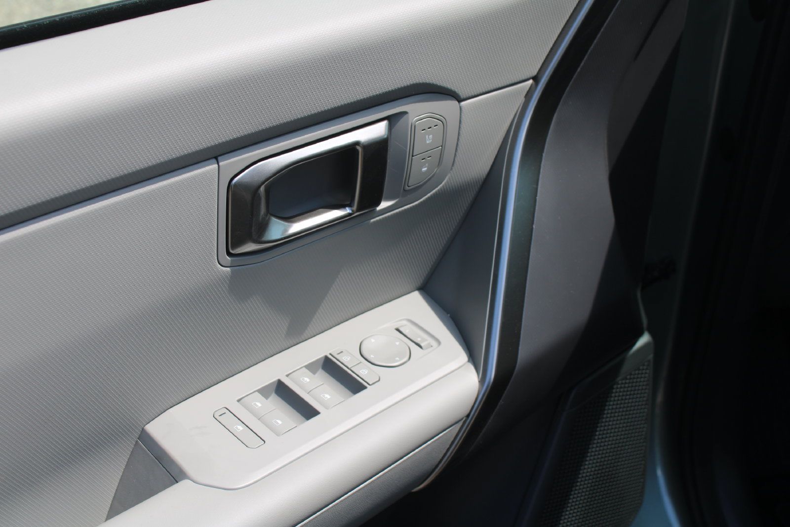 New 2027 Kia Seltos EX w/ EX Panoramic Sunroof Package FWD image 19