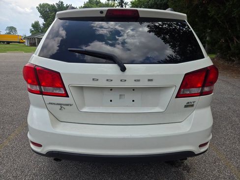 Used 2014 Dodge Journey SXT FWD image 8