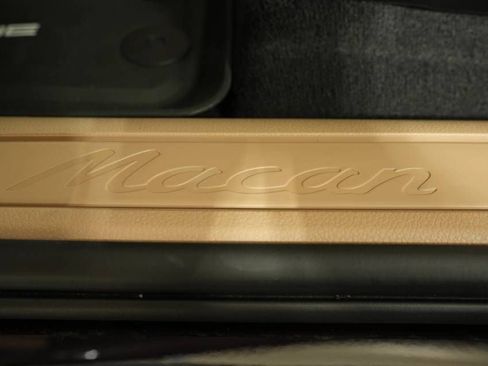 New 2026 Porsche Macan image 30