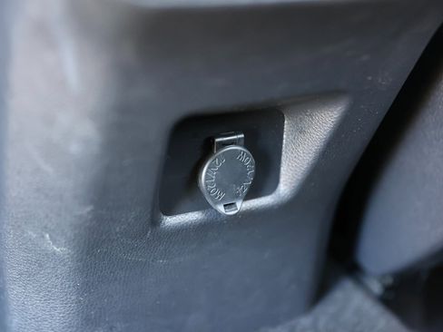 Used 2022 Toyota RAV4 LE image 23