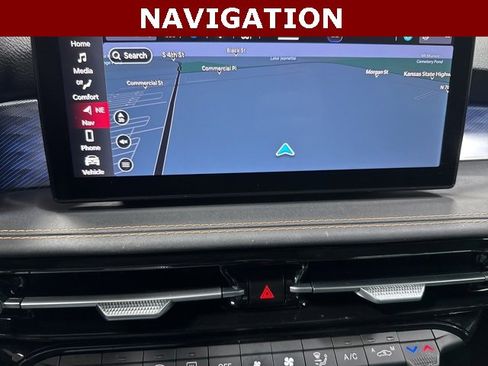 Used 2024 Alfa Romeo Tonale Ti image 2