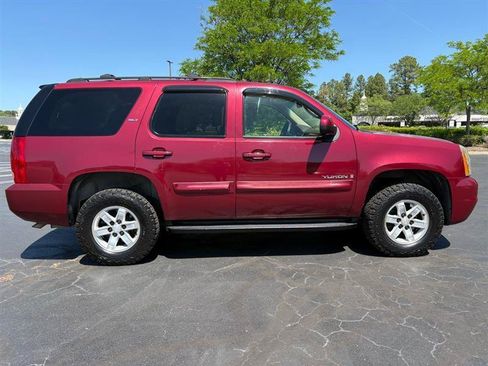 Used 2007 GMC Yukon SLT w/ SLT Preferred Equipment Group AWD/4WD image 28