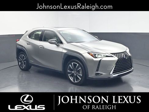 Used 2022 Lexus UX 250h w/ Accessory Package (Z1) image 3