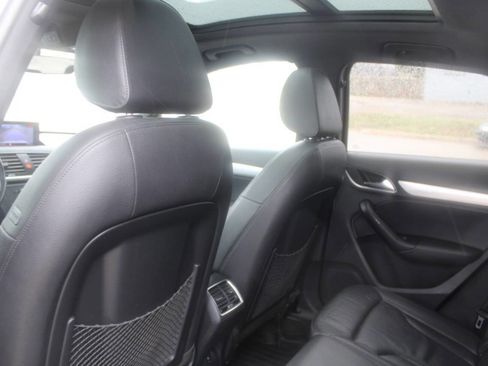 Used 2016 Audi Q3 2.0T Premium Plus image 16