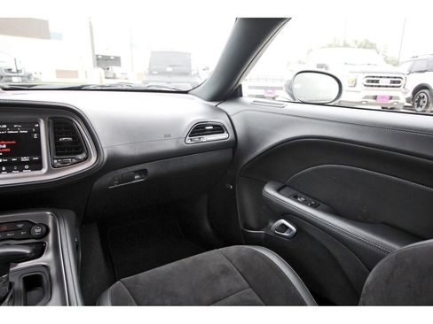 Used 2023 Dodge Challenger R/T w/ Plus Package image 13