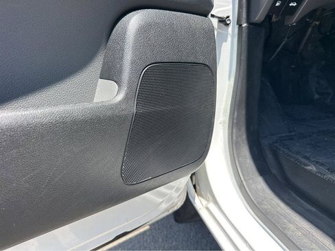 Used 2015 Nissan NV200 SV w/ Technology Package FWD image 32