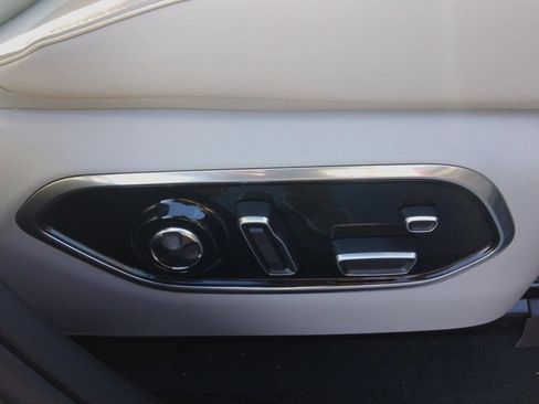 Used 2022 Jeep Grand Cherokee Summit image 32