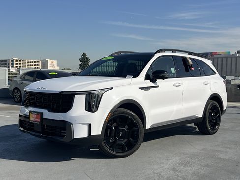 Certified 2024 Kia Sorento SX Prestige image 2